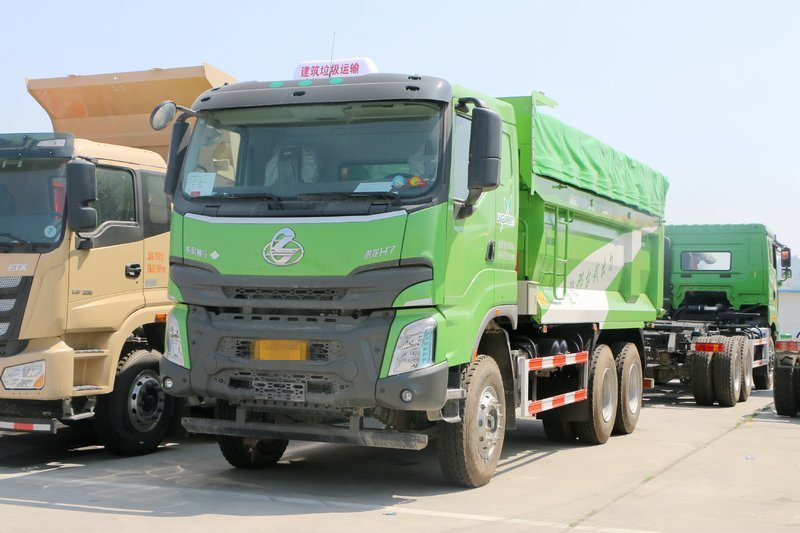 东风柳汽 乘龙H7 400马力 6X4 5.6米 国五 LNG自卸车(LZ3251H7DL)