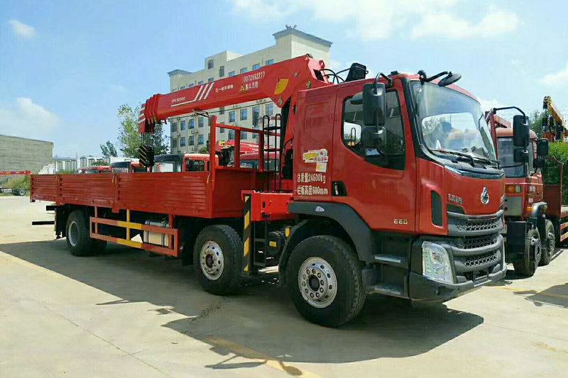 东风柳汽 乘龙新M3 220马力 6X2 8.2米 国五 随车吊(LZ5250JSQM3CB)