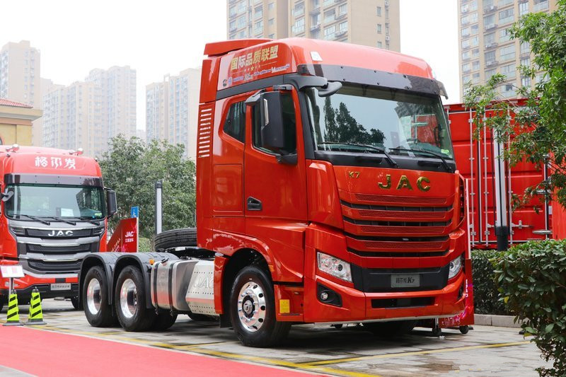 江淮 格尔发K7重卡 560马力 6X4 国六 AMT自动挡牵引车(HFC4252P1K8E33KS)