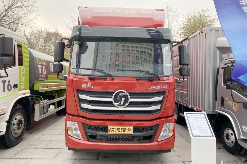陕汽轻卡 N3000 220马力 4X2 6.75米 国六 厢式载货车