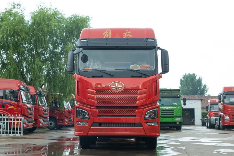 青岛解放 JH6重卡 领航版2.0 460马力 8X4 9.4米 国六 仓栅式载货车(CA5310CCYP25K8L7T4E6A90)