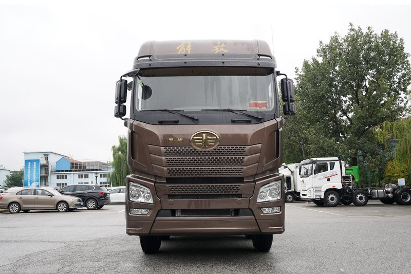 青岛解放 JK6重卡 290马力 6X2 9.8米 国六 仓栅式载货车(4.1速比)(CA5250CCYP28K1L8T3AE6)