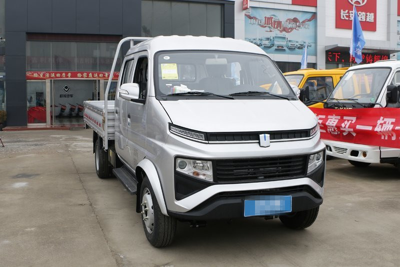 唐骏欧铃 锋锐F3 1.6L 铂金版 122马力 汽油 3.05米 国六 双排栏板微卡(ZB1030DSE1L)