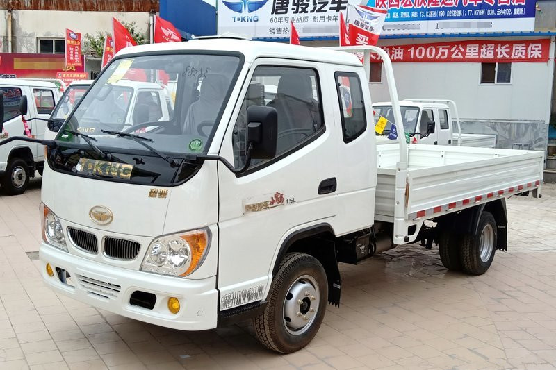 唐骏欧铃 小宝马 1.5L 112马力 汽油 3.48米 国六 排半栏板微卡(ZB1030BPD0L)