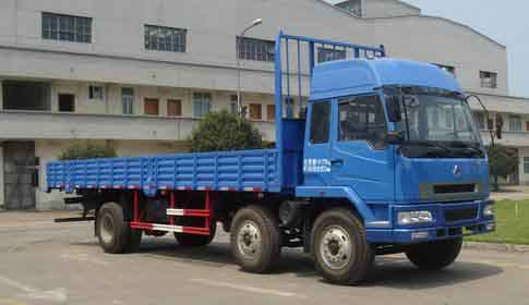 东风柳汽 乘龙中卡 200马力 6×2 栏板式载货车(LZ1160LCM)