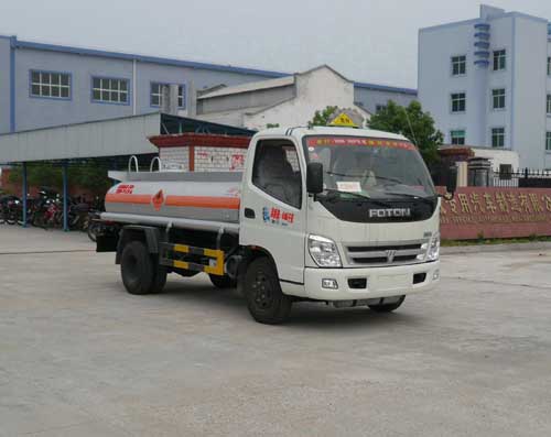 湖北成龙威 楚飞 103马力 4×2 加油车(CLQ5042GJY3BJ)