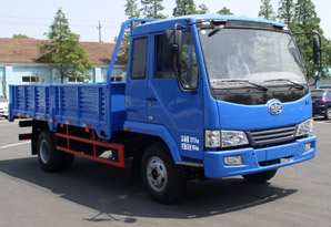 青岛解放 赛龙中卡 130马力 4×2 栏板载货车(CA1128PK2L2EA80)
