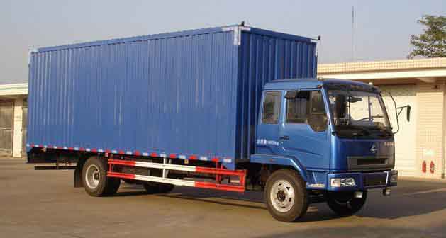 东风柳汽 乘龙中卡 160马力 4×2 厢式载货车(LZ5161XXYLAS)
