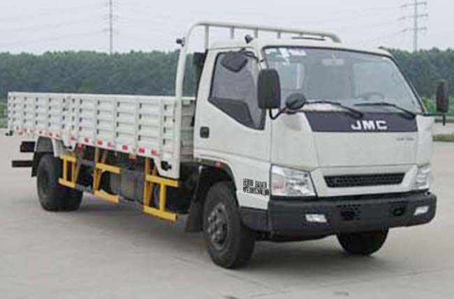 江铃 凯威中卡 156马力 4×2 栏板载货车(JX1090TRB23)