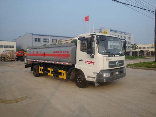 湖北成龙威 楚飞 140马力 4×2 运油车(CLQ5120GYY3D)