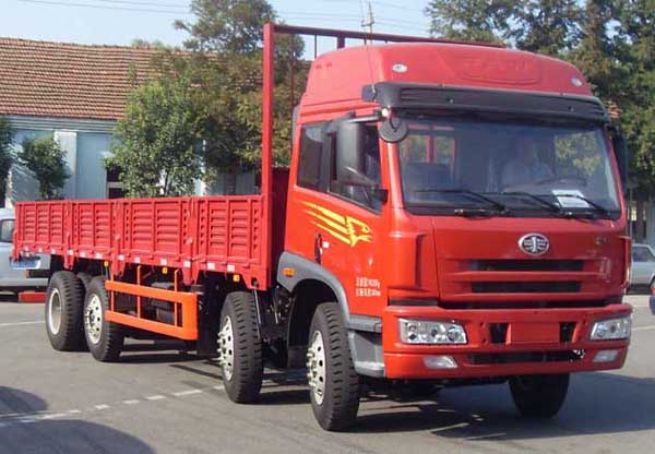 青岛解放 悍威J5M重卡 240马力 8×4 栏板载货车(CA1250P1K2L7T10EA80)