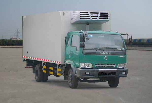 东风 多利卡 136马力 4×2 冷藏车(EQ5112XLCG12D6AC)