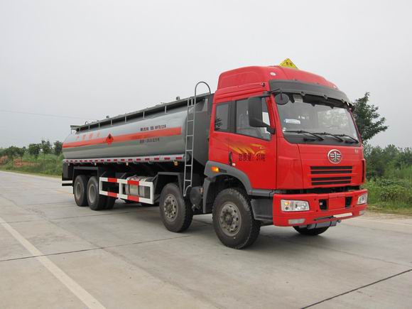 玉柴大力 350马力 8×4 化工液体运输车(DLQ5310GHYC)