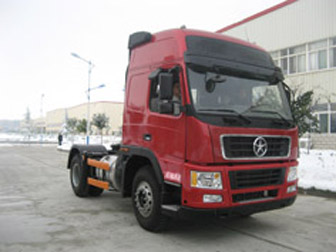 山西大运 重卡 310马力 4×2 牵引车(CGC4180PB34WPD3D)