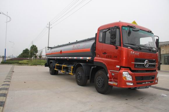 玉柴大力 245马力 6×2 化工液体运输车(DLQ5251GHYD)