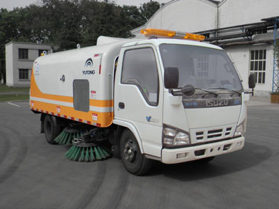 宇通重工 宇通 121马力 4×2 扫路车(YTZ5070TSL70E)
