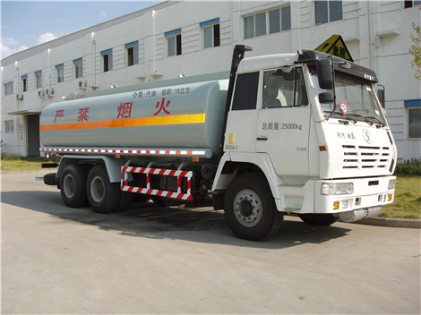 三力 300马力 6×4 加油车(CGJ5259GJY06)