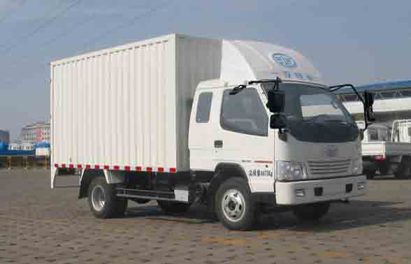一汽通用 金铃 轻卡 124马力 4×2 厢式 排半 载货车(CA5040XXYK6L3R5E4)