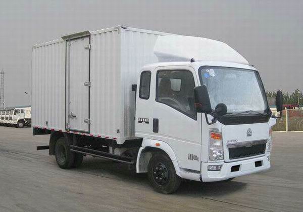 中国重汽HOWO 109马力 单排厢式轻卡(ZZ5047XXYD3414C143)