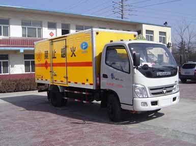 山东正泰 希尔 109马力 4×2 爆破器材运输车(ZZT5055XQY)
