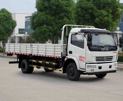 东风 多利卡中卡 136马力 4×2 栏板载货车(DFA1122S11D6)