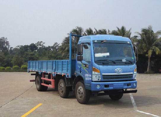 青岛解放 龙V中卡 220马力 6×2 栏板载货车(CA1250PK2L7T3E4A80)