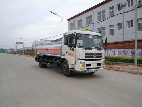湖北成龙威 楚飞 160马力 4×2 运油车(CLQ5121GYY4D)