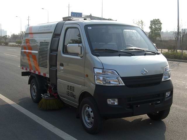 中联重科 中联 69马力 4×2 扫路车(ZLJ5020TSLE4)