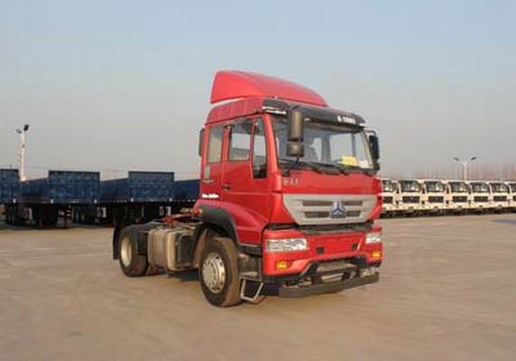 中国重汽 金王子 重卡 300马力 4×2 牵引车 ZZ4181M3611D1 