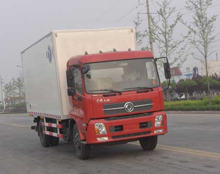 青岛雅凯 青驰 185马力 4×2 保温车(QYK5168XBW)
