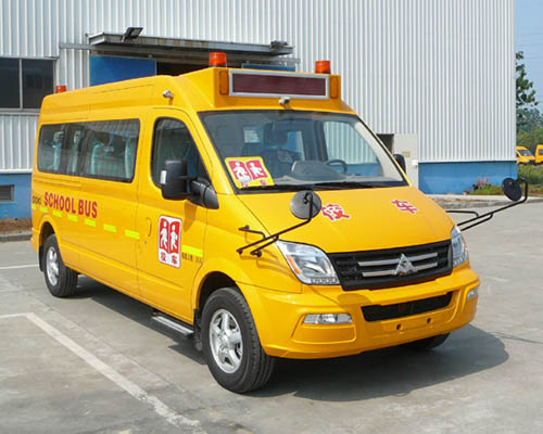 上汽大通 大通V80 100马力 10-19人 小学生专用校车(SH6571A4D4-XB)