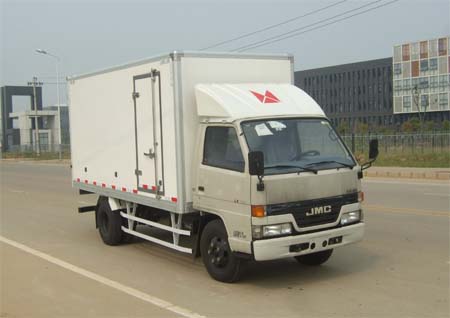 江铃 顺达 108马力 4×2 保温车(JX5045XBWXG2)
