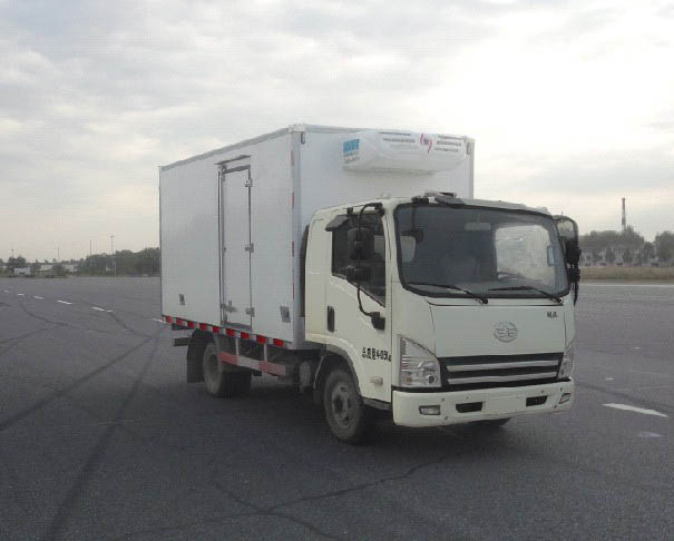 青岛解放 解放J6F 130马力 4×2 冷藏车(CA5041XLCP40K2L1E4A85)