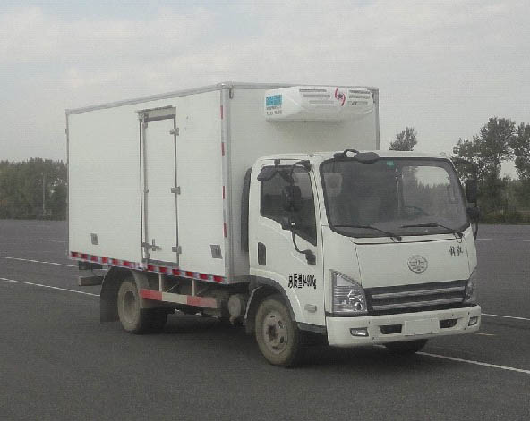 青岛解放 解放J6F 130马力 4×2 冷藏车(CA5031XLCP40K2L1E4A84)