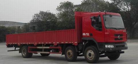 东风柳汽 乘龙中卡 220马力 6×2 栏板式载货车(LZ1200M3CA)