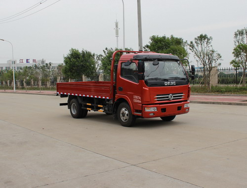 东风福瑞卡L 113马力 单排厢式轻卡(DFA1040S11D2)
