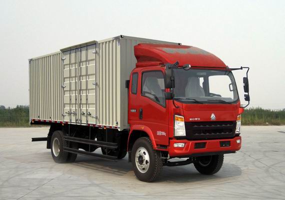 中国重汽 HOWO 统帅 中卡 160马力 4×2 厢式 排半 载货车(ZZ5127XXYG451CD1)