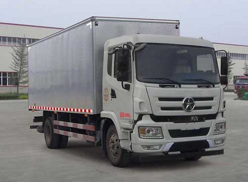 湖北大运 风景 中卡 180马力 4×2 厢式 排半 载货车(CGC5161XXYD4TAA)