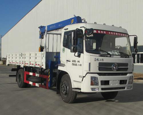 宏昌天马 宏昌天马 180马力 4×2 随车起重运输车(HCL5160JSQDF4)