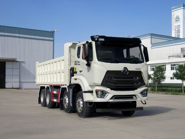 中国重汽 豪瀚J5G 重卡 340马力 8×4 自卸车(ZZ3315N3063E1)