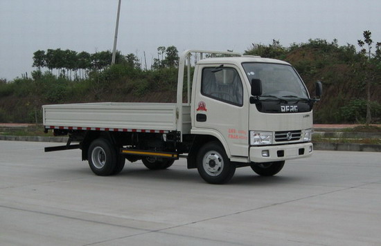 东风股份 多利卡D6 轻卡 115马力 4×2 栏板式 单排 载货车(EQ1041S3BDF)
