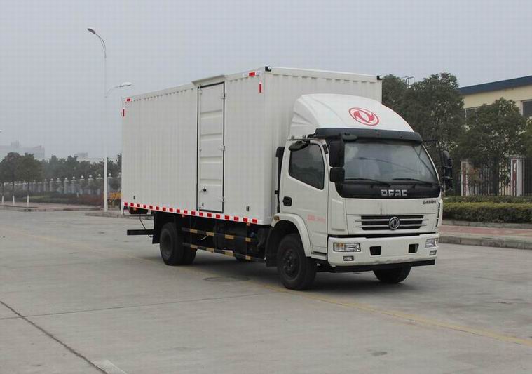 东风股份 多利卡D7 轻卡 150马力 4×2 厢式 单排 载货车(EQ5090XXY8BDDAC)