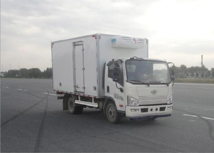 青岛解放 解放J6F 114马力 4×2 冷藏车(CA5046XLCP40K2L1E5A84)