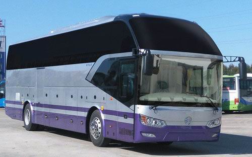厦门金旅 金旅凯歌 375马力 2-9人 指挥车(XML5185XZH35)