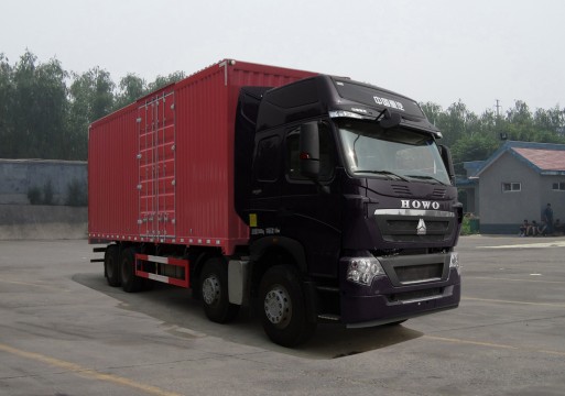 中国重汽 HOWO-T7H 重卡 440马力 8×4 厢式 排半 载货车(ZZ5317XXYV466HE1)