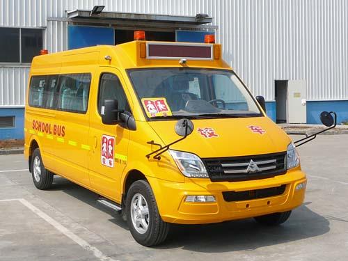 上汽大通 大通V80 136马力 10-22人 小学生校车(SH6591A4D5-XA)