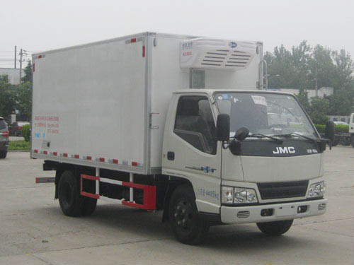 河南新飞 新飞 116马力 4×2 冷藏车(XKC5040XLC5J)
