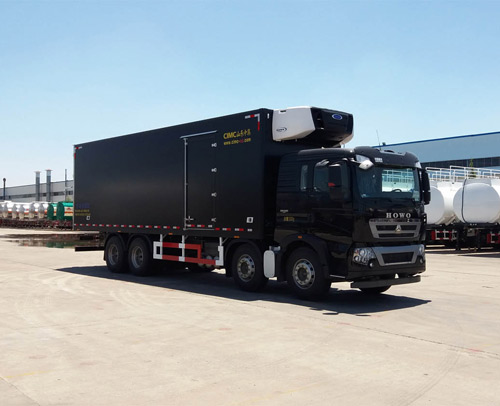 中集车辆 中集 340马力 8×4 冷藏车(ZJV5319XLCSD5)