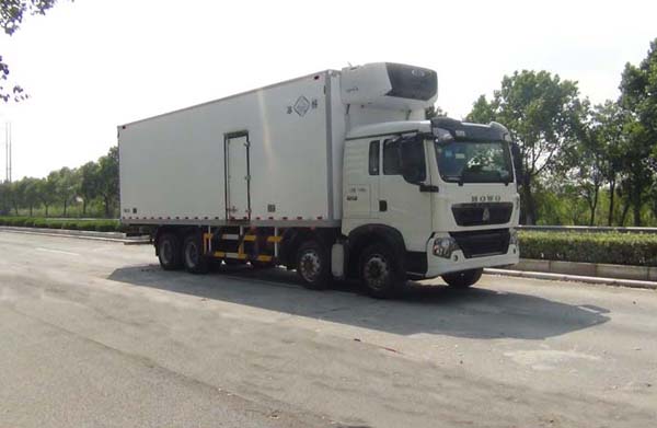 河南冰熊 冰熊 340马力 8×4 冷藏车(BXL5311XLCS)