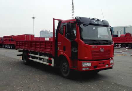 一汽解放 解放J6L 中卡 220马力 4×2 栏板式 排半 载货车(CA1180P62K1L4E5)
